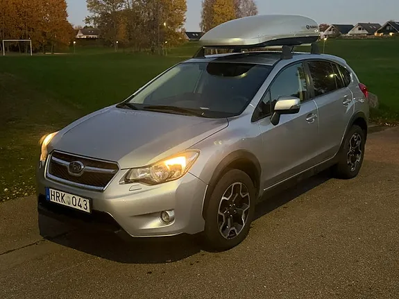 Subaru Xv 2012 photo 2