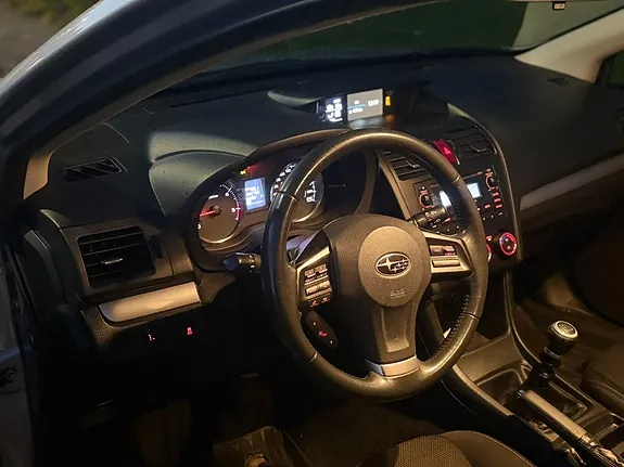 Subaru Xv 2012 photo 5