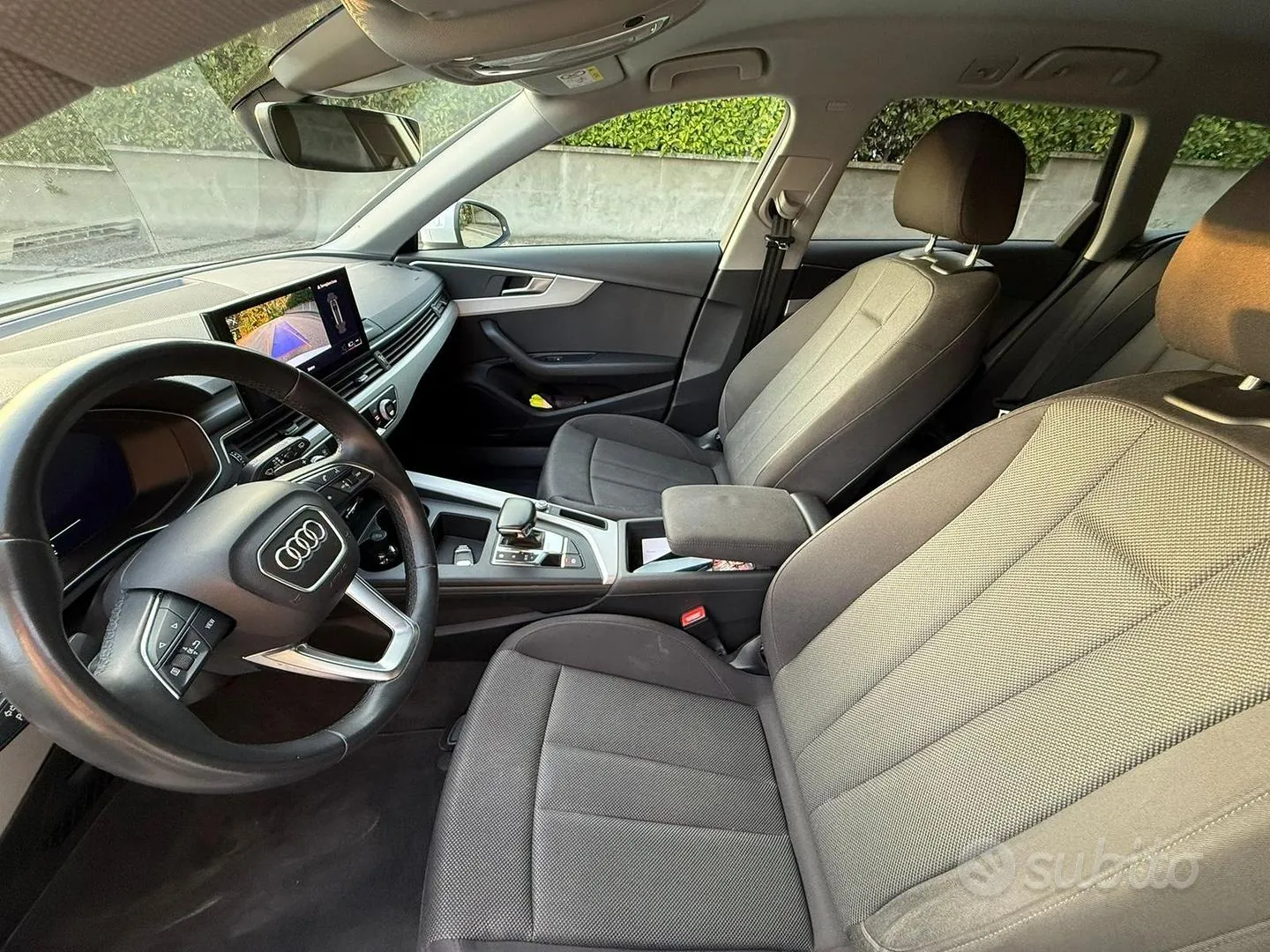 Audi A4 2022 photo 2