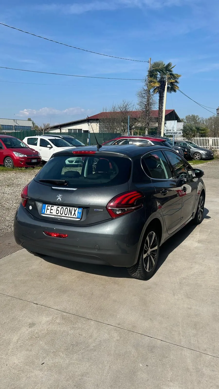 Peugeot 208 2016 photo 4