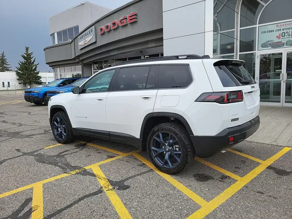 Jeep Cherokee 2026 photo 2