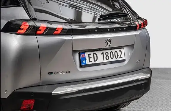 Peugeot E-2008 2021 photo 3
