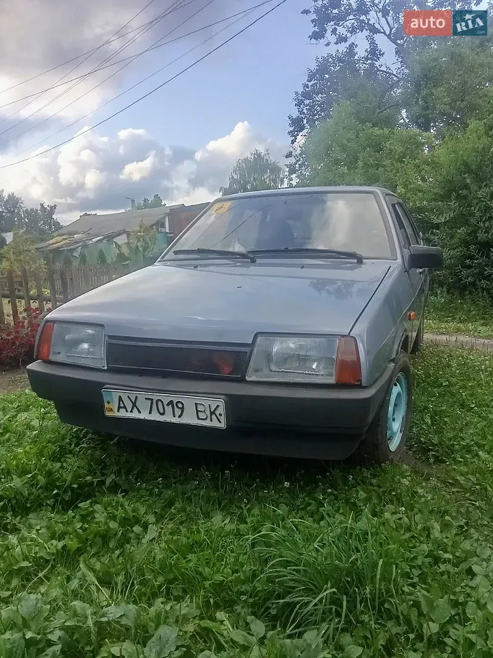 Lada 21099