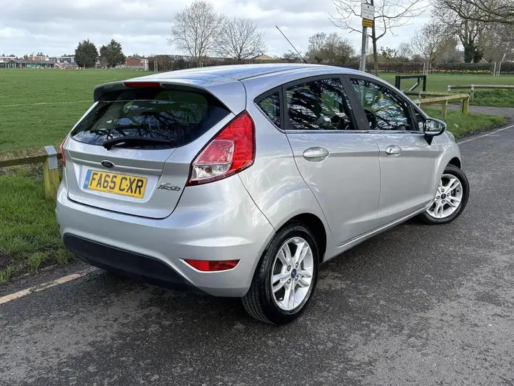 Ford Fiesta 2016 photo 3