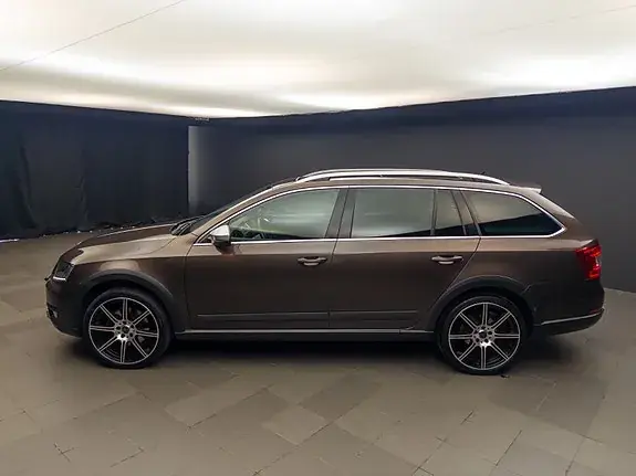 Skoda Octavia Scout 2015 photo 5