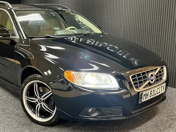 Volvo V70 2012 photo 3