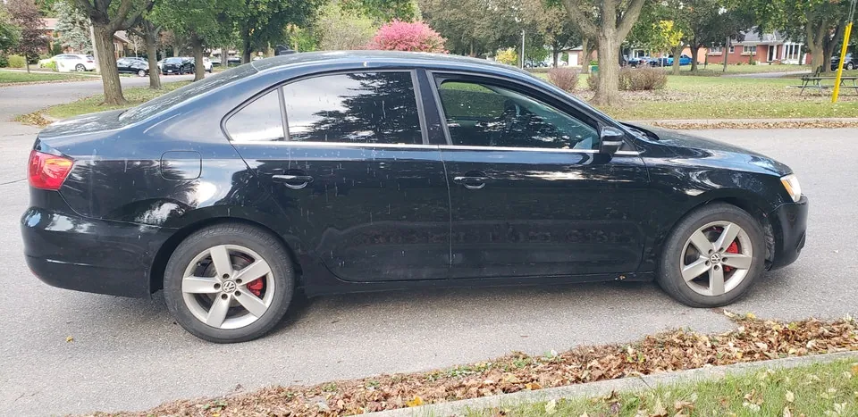 Volkswagen Jetta 2012 photo 2