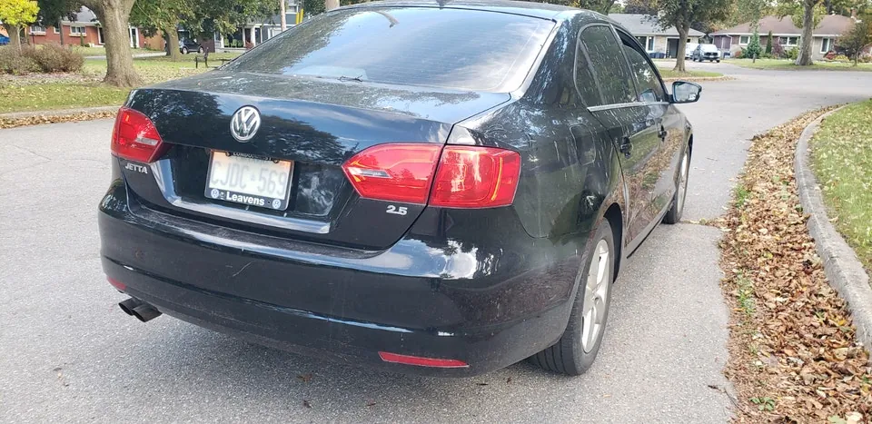 Volkswagen Jetta 2012 photo 3