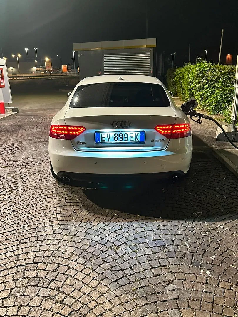 Audi A5 2010 photo 3