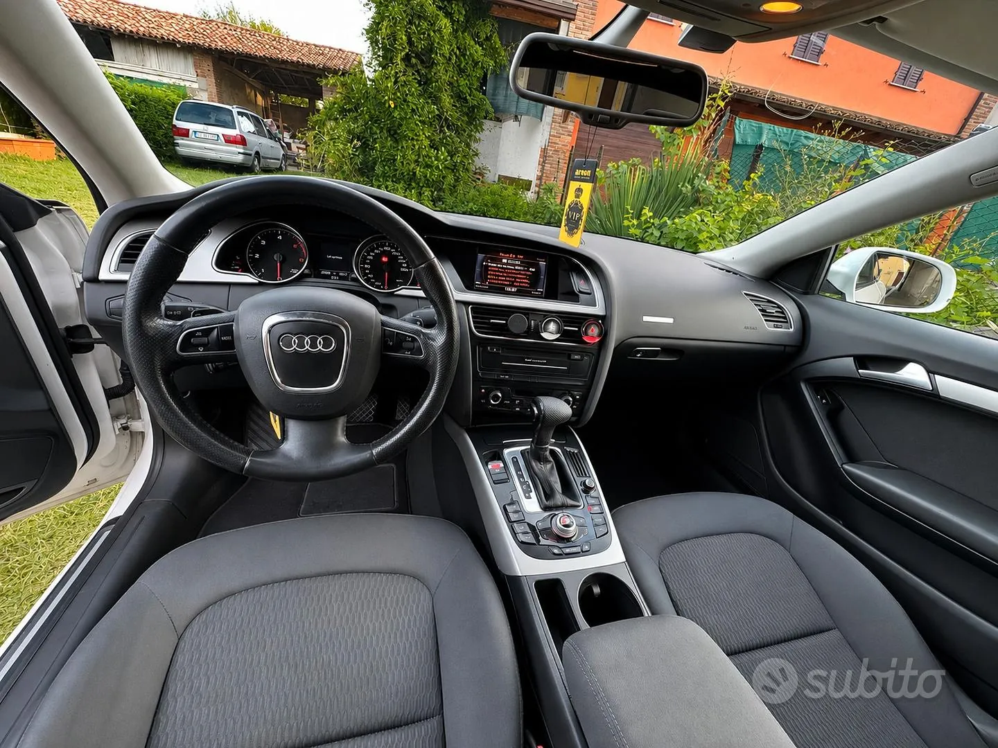 Audi A5 2010 photo 4