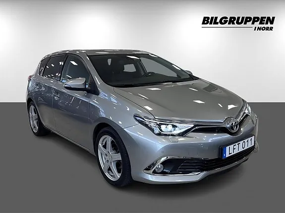 Toyota Auris 2015 photo 4