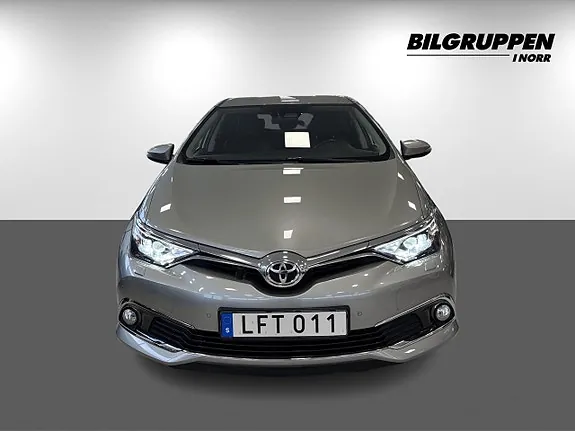 Toyota Auris 2015 photo 3
