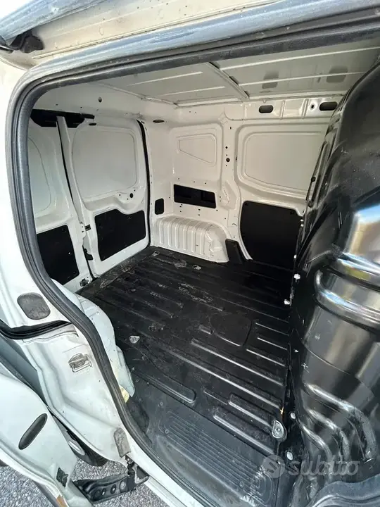 Fiat Fiorino 2021 photo 4