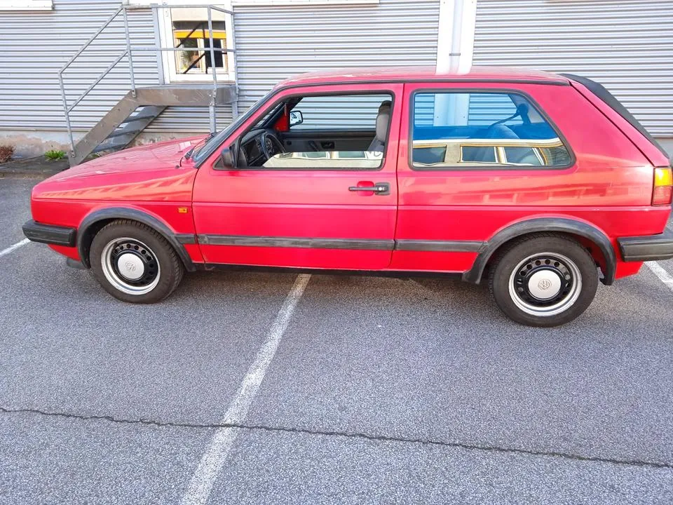 Volkswagen Golf 2