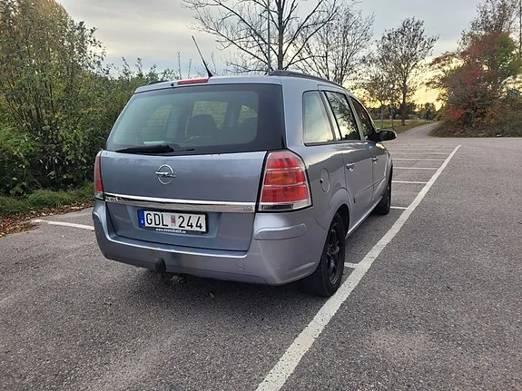Opel Zafira 2007 photo 4