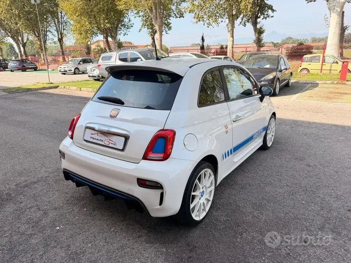 Abarth 595 2018 photo 3