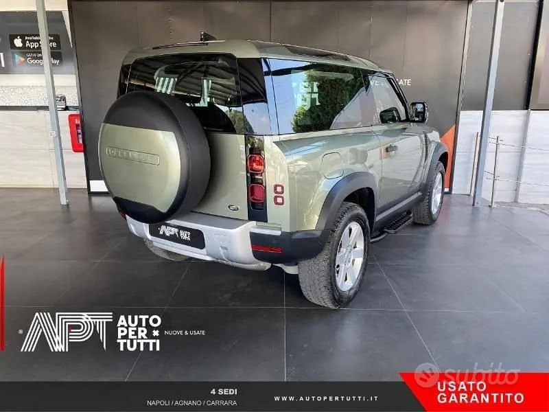 Land Rover Defender 2021 photo 3