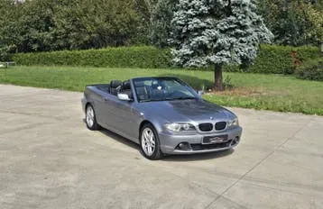 BMW 318I