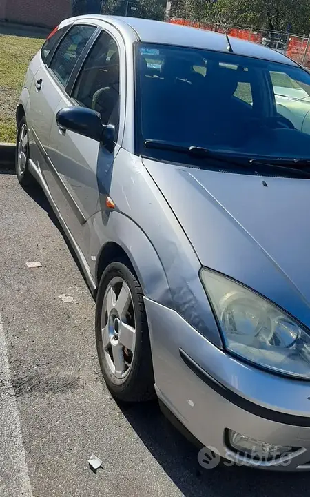 Ford Focus 2003 photo 2