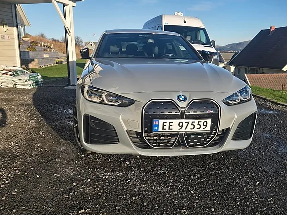 BMW I4 2022 photo 2