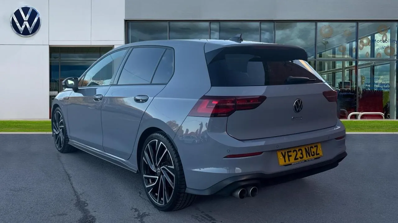 Volkswagen Golf 2023 photo 3