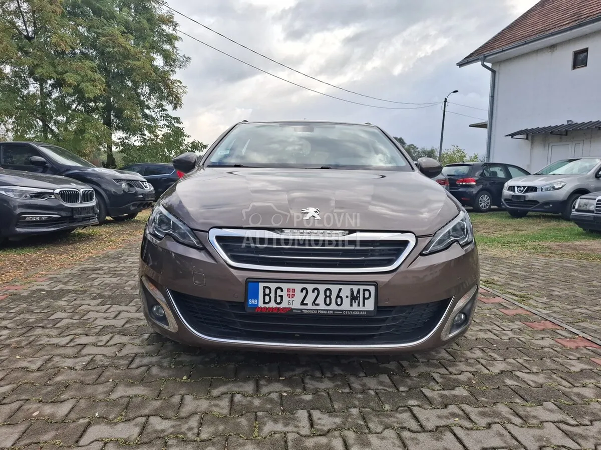 Peugeot 308 2015 photo 5