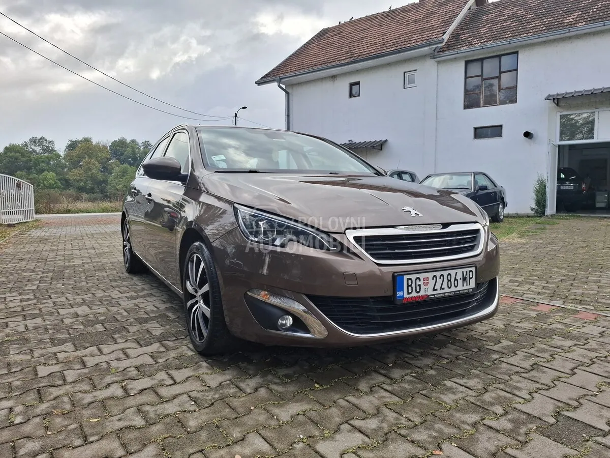 Peugeot 308 2015 photo 4