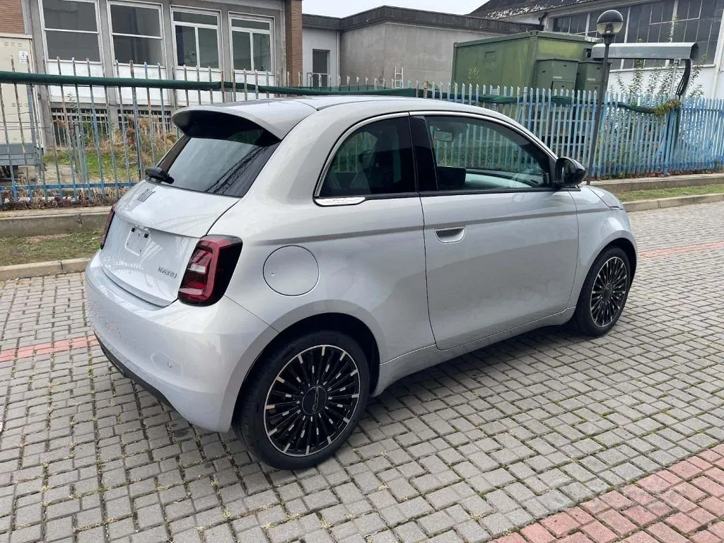 Fiat 500 2026 photo 2