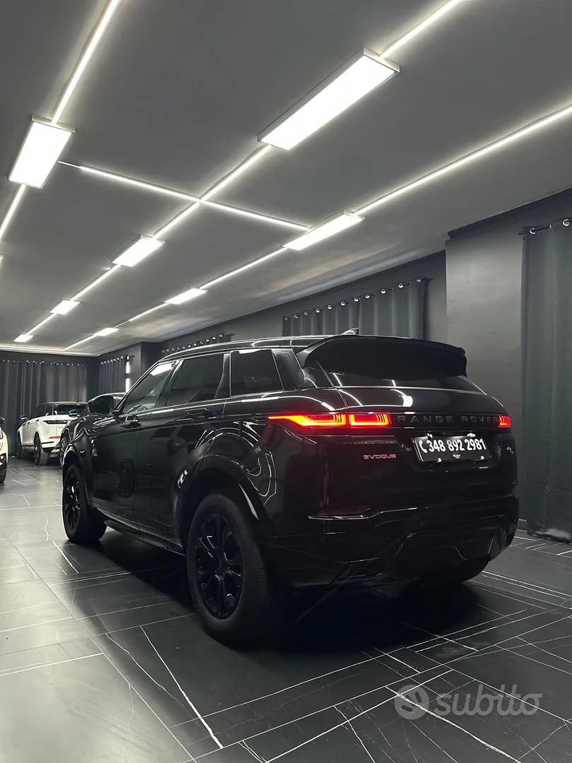 Land Rover Range Rover Evoque 2021 photo 2