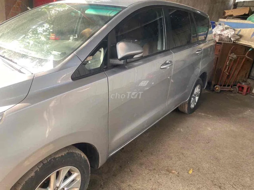 Toyota Innova 2017 photo 3