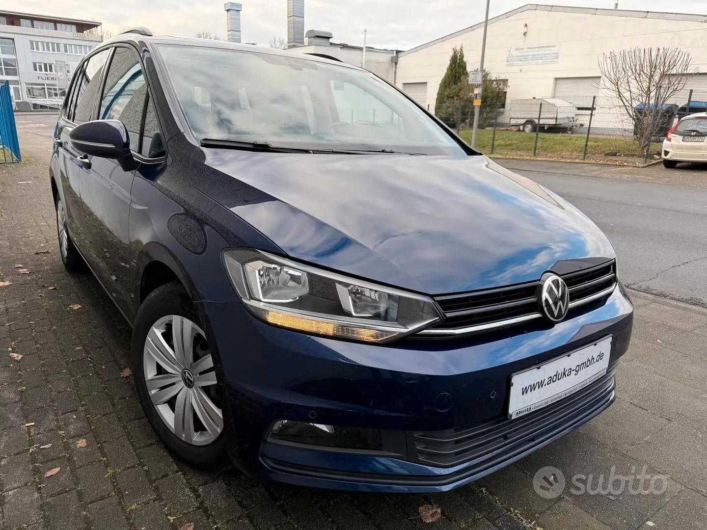 Volkswagen Touran 2021 photo 4