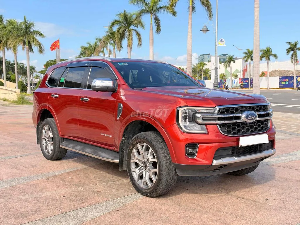 Ford Everest 2022 photo 2