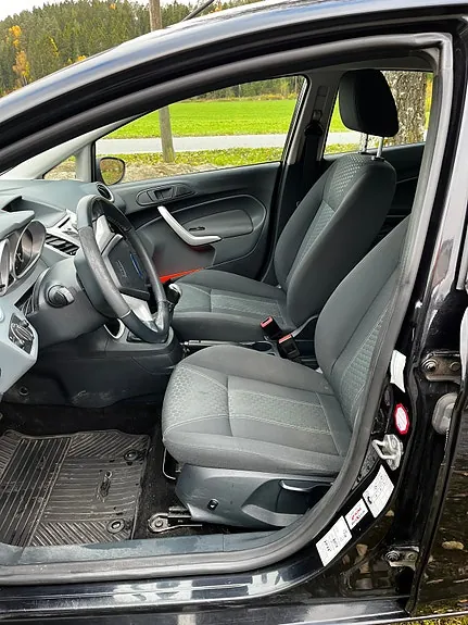 Ford Fiesta 2009 photo 4