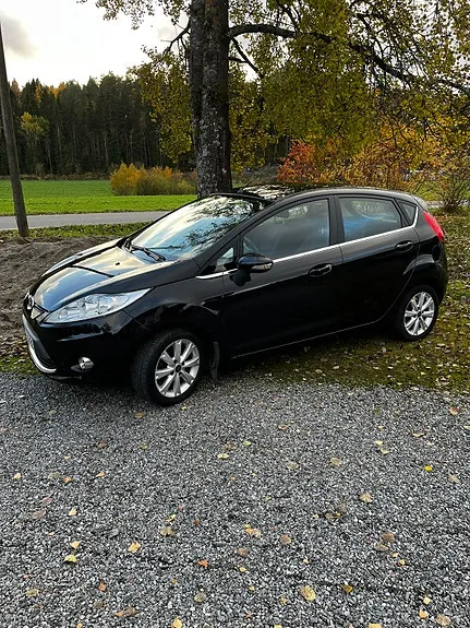 Ford Fiesta 2009 photo 3