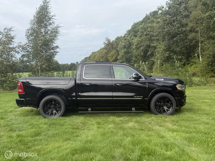 Dodge Ram 1500 2020 photo 2