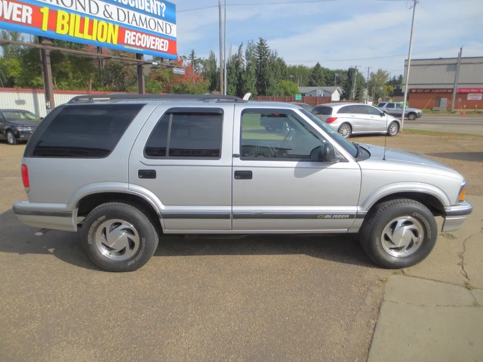 Chevrolet Blazer 1996 photo 2