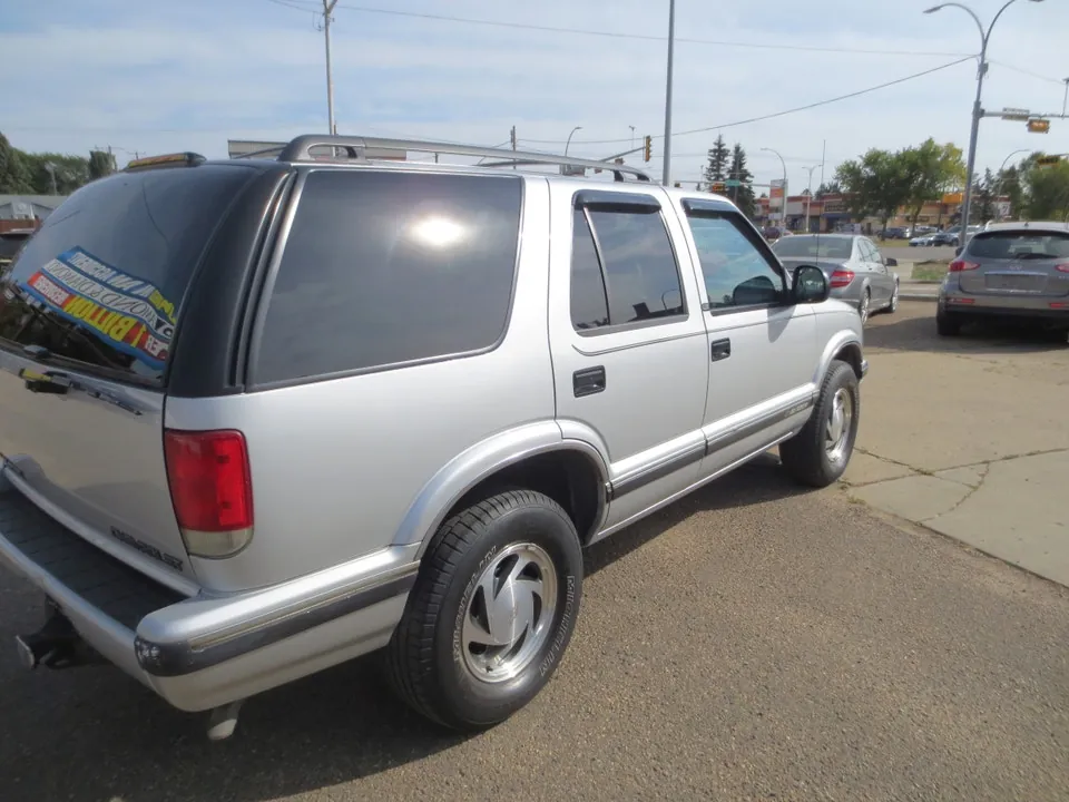 Chevrolet Blazer 1996 photo 3