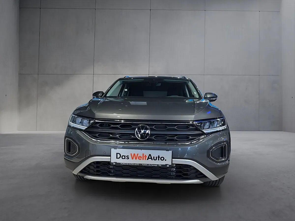 Volkswagen T-Roc 2025 photo 2