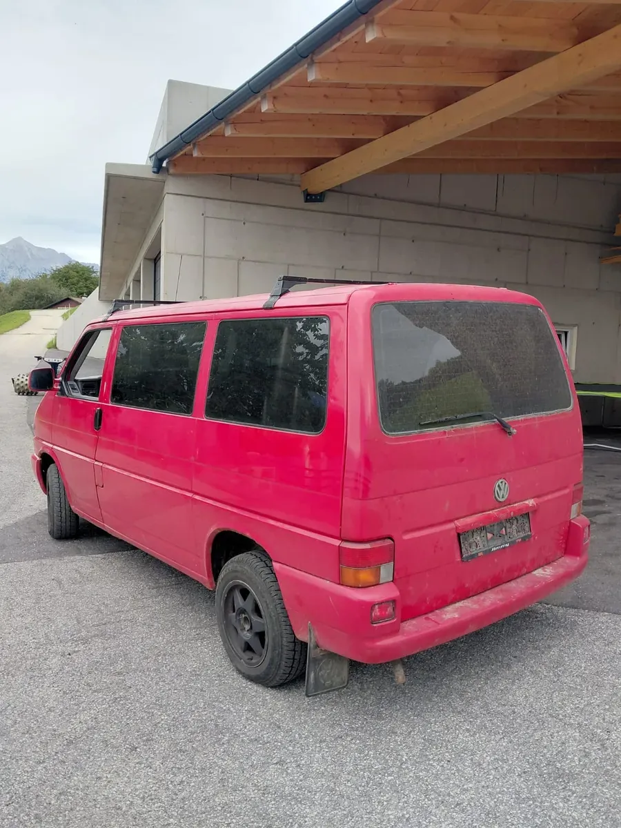Volkswagen T4 1997 photo 3