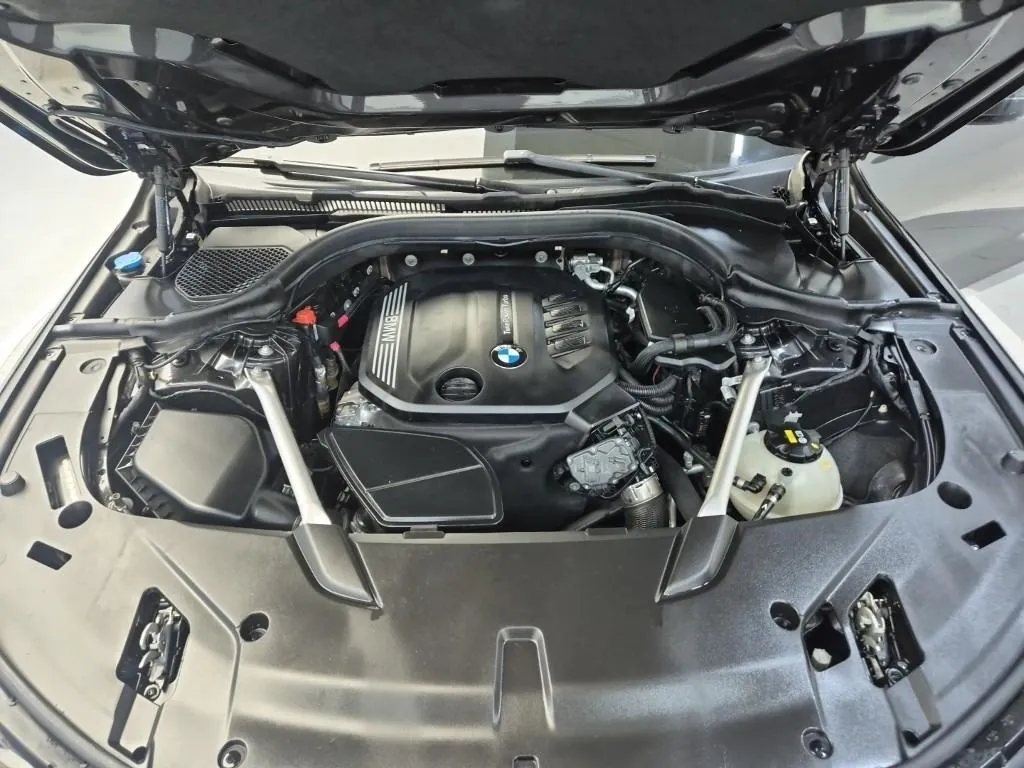 BMW 6 Series Gran Turismo 2020 photo 5