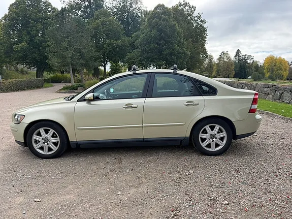 Volvo S40 2004 photo 2