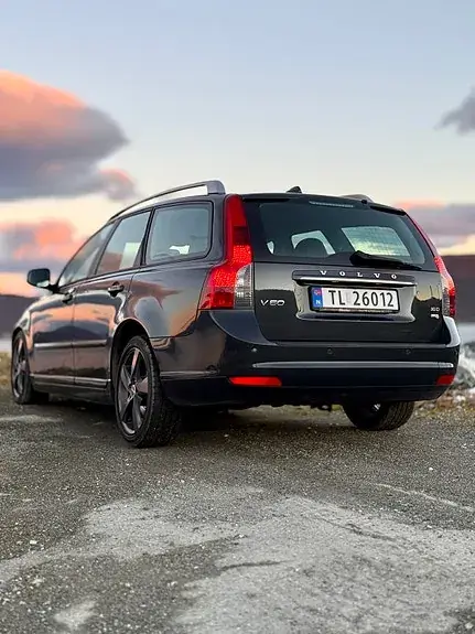 Volvo V50 2010 photo 4