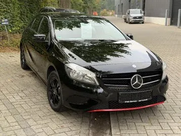 Mercedes-Benz A180