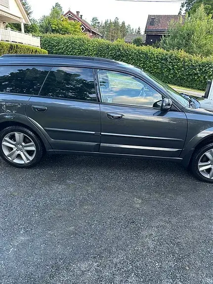 Subaru Legacy Outback 2007 photo 3