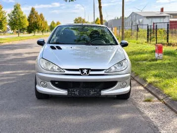 Peugeot 206 Cc 2005 photo 2