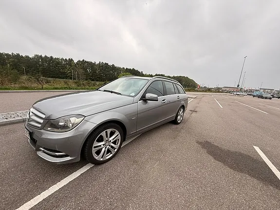 Mercedes-Benz C200 2011 photo 4