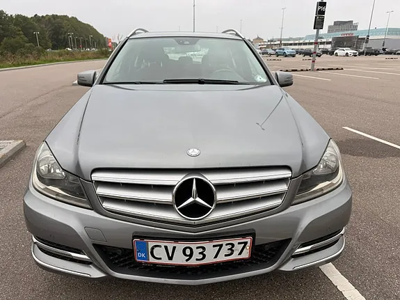 Mercedes-Benz C200