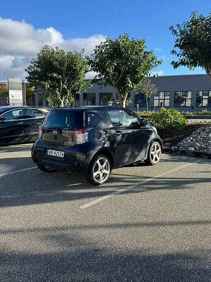 Toyota Iq 2010 photo 3