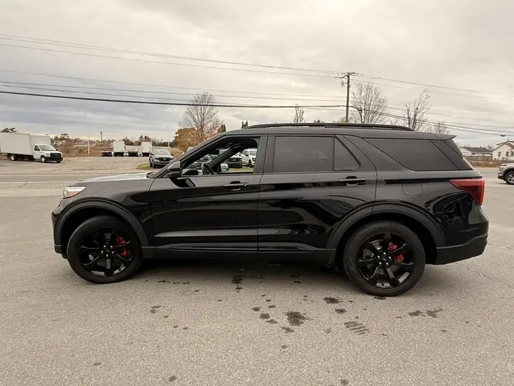 Ford Explorer 2022 photo 4