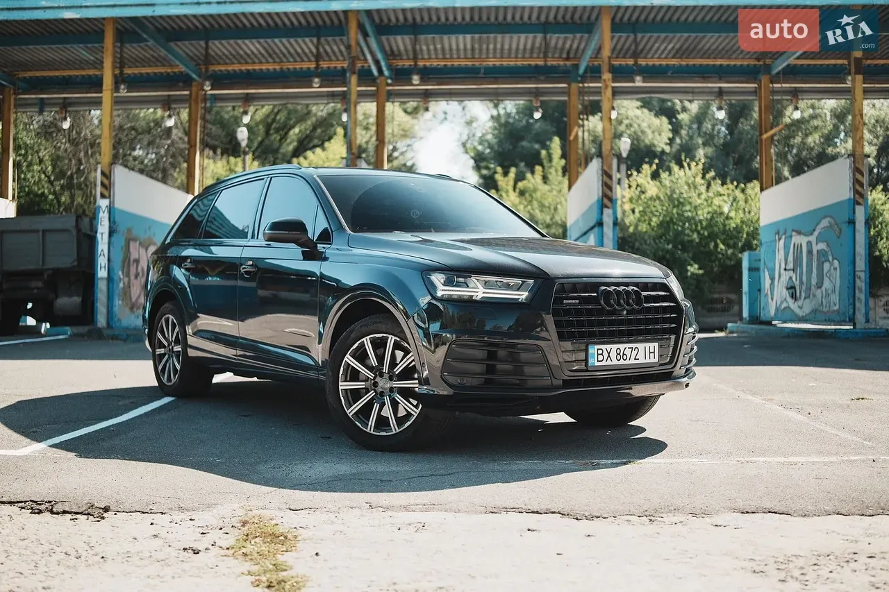 Audi Q7 2017 photo 2